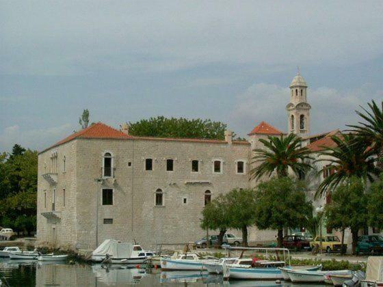 Apartmani Ledenko Kastela Exterior photo